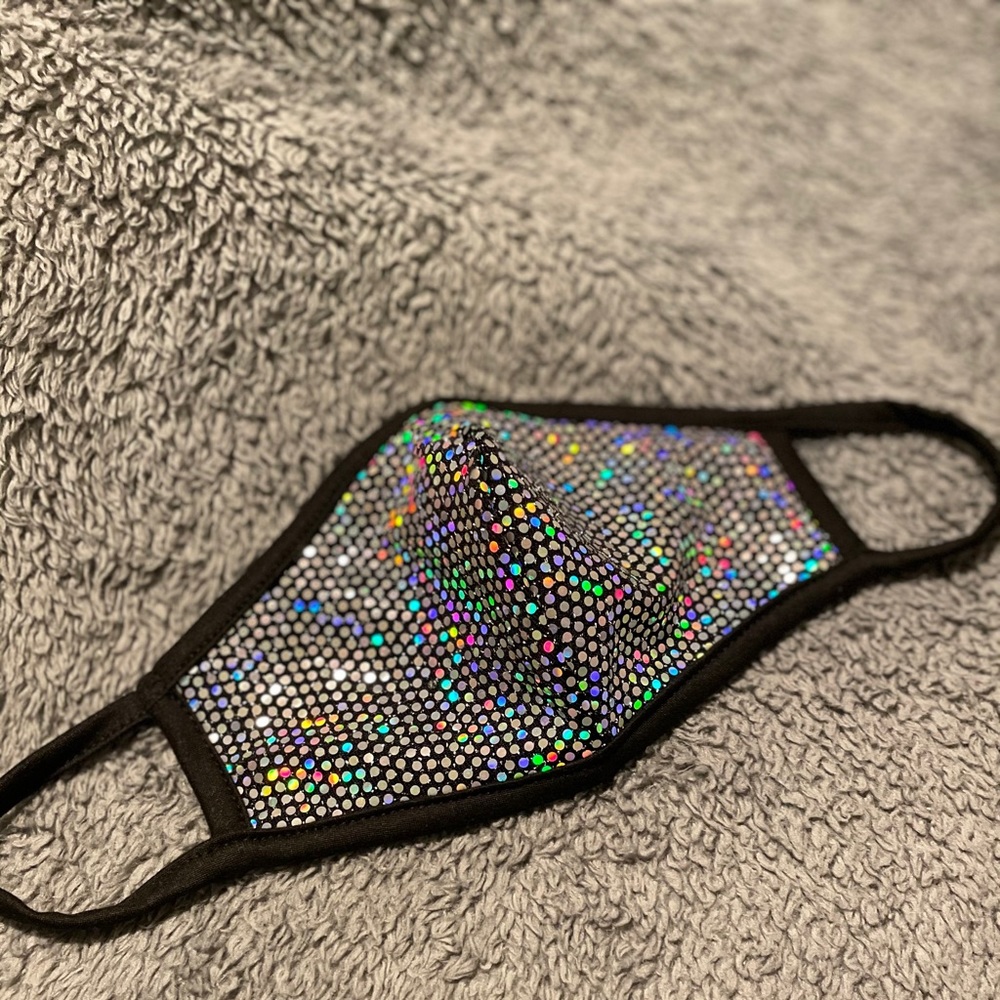 Sequins face mask